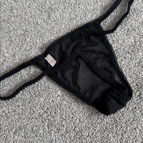 Large Mesh G-String - Picture 2 of 3